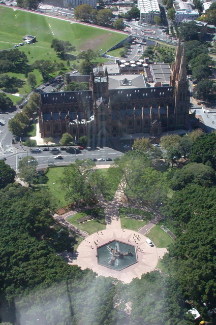 NSW/Sydney/Ste Mary cathedrale et fontaine 