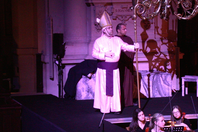 Jeanne livr&eacute;e aux b&ecirc;tes, Porcus