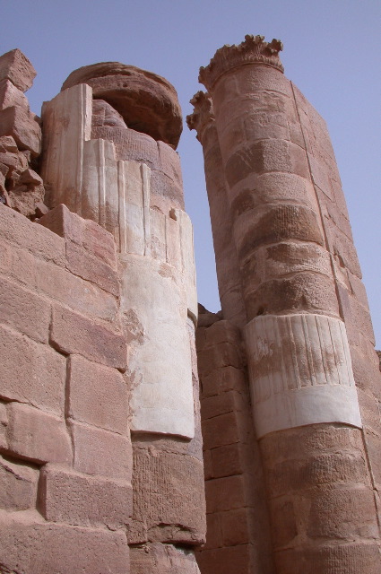 Pétra/grand temple/restes de stuc