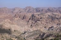 Pétra/vue d'en haut en route vers le Wadi Rum