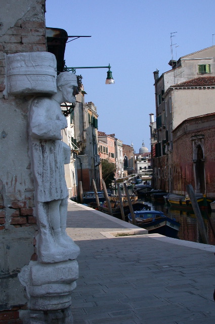 Cannaregio/campo dei Mori le sior antonio rioba