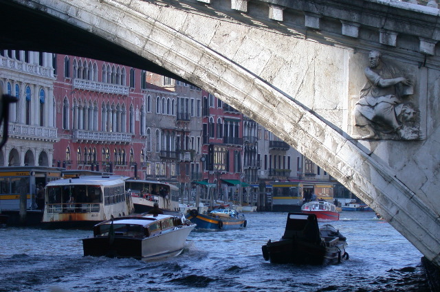 Rialto/sous le pont