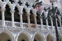 San Marco/palais des doges/colonnes roses